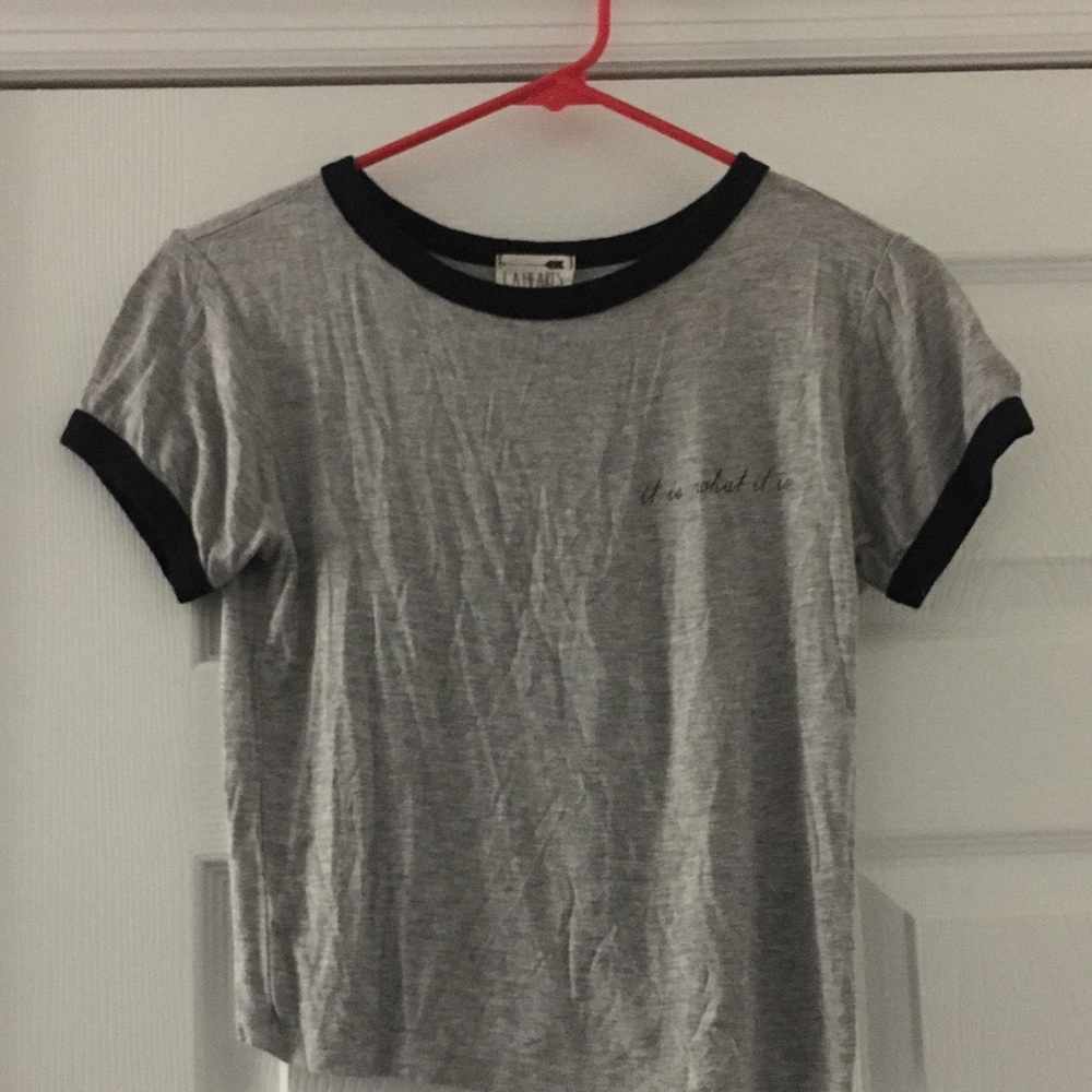 Tee shirt
